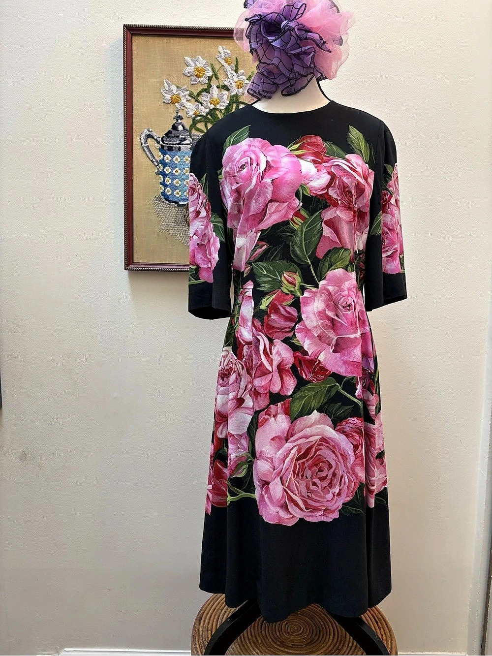 Dolce & Gabbana Floral Midi Dress in Black & Pink Size IT46